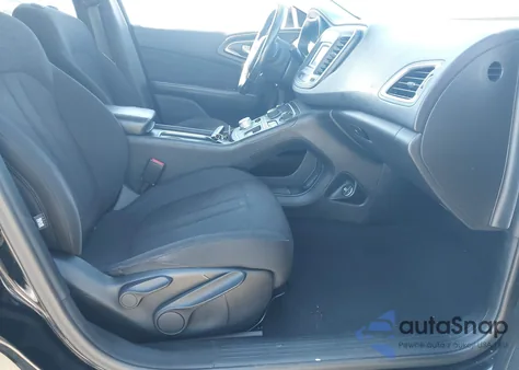 2015 Chrysler 200 Limited z USA, uszkodzony, nr VIN 1C3CCCABXFN552434